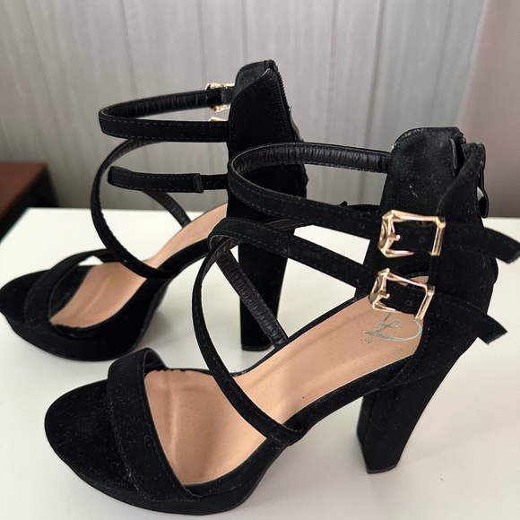 Suede Black High Heel Platform Pump Sandals - Picture 5 of 10